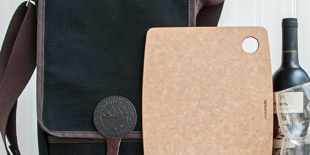 #GIVEAWAY! Enter on Instagram to win a <a href="/duluthpack/">Duluth Pack</a> wine satchel + #EpicureanUSA cutting board! bit.ly/1gxjdWu