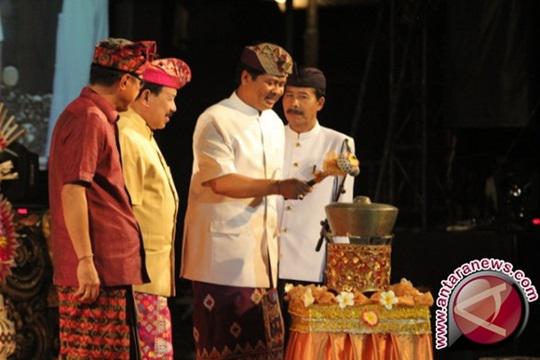 GlobalNewsID's tweet photo. Wagub Bali Buka Kegiatan Mandara Mahalango - http://t.co/8vXTfV2nUQ http://t.co/5T2mavqJTs