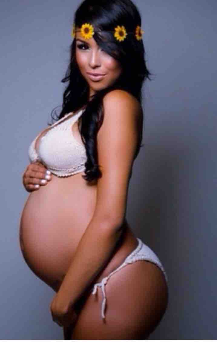 pregnancy-naked-mlif