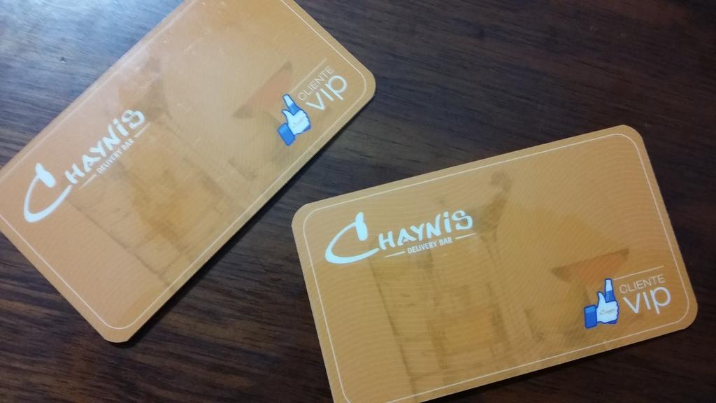 Chaynisb's tweet photo. Gracias chicos x su pedido, para el su sgte pedido les llevaremos su #carnetvip @KarinajordanM @osbeltran @miseliti http://t.co/QXp66AntJk