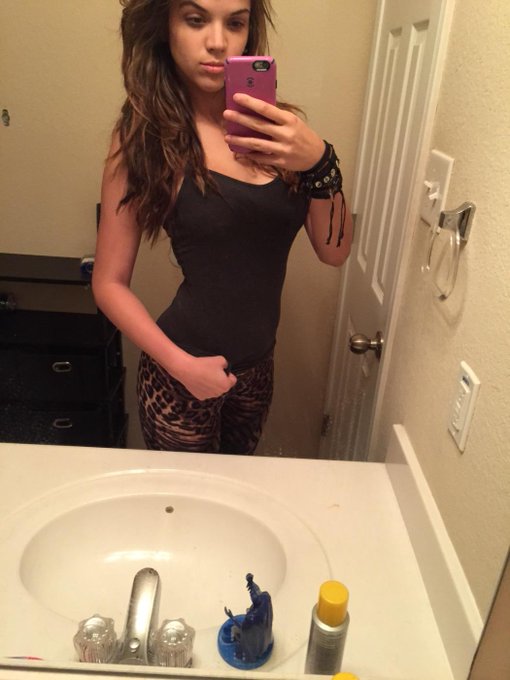 Because how about a selfie http://t.co/DTCguM7uaI<a href="/tag/braziliananditalian"class="tags"><span>#braziliananditalian</span></a>