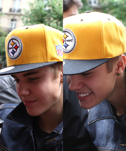 jbportilla's tweet photo. MUTIRÃO DE FOTOS! 1 RT = 1 VOTO! JUSTIN NÃO MERECE MENOS QUE #1 ENTAO NAO PAREM #MTVHottest Justin Bieber http://t.co/dbuchg7uRv
