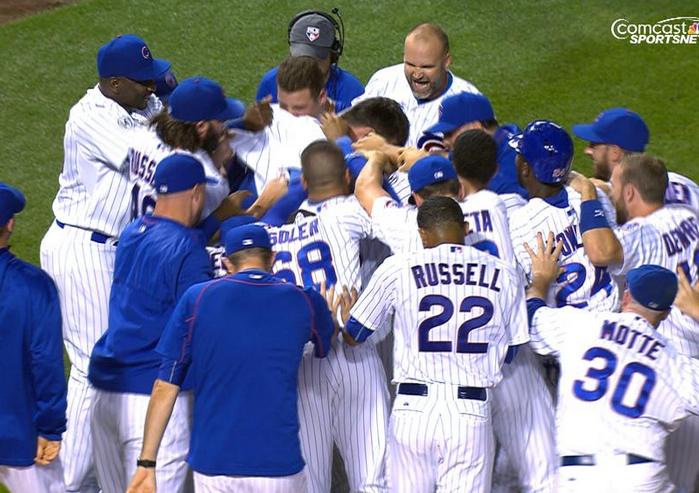 sportsmockery's tweet photo. WATCH: Kris Bryant Hits Walk-Off Home Run After Crazy 9th Inning...
#Cubs
http://t.co/JzjMgt0tbQ http://t.co/Dfs64xUNur