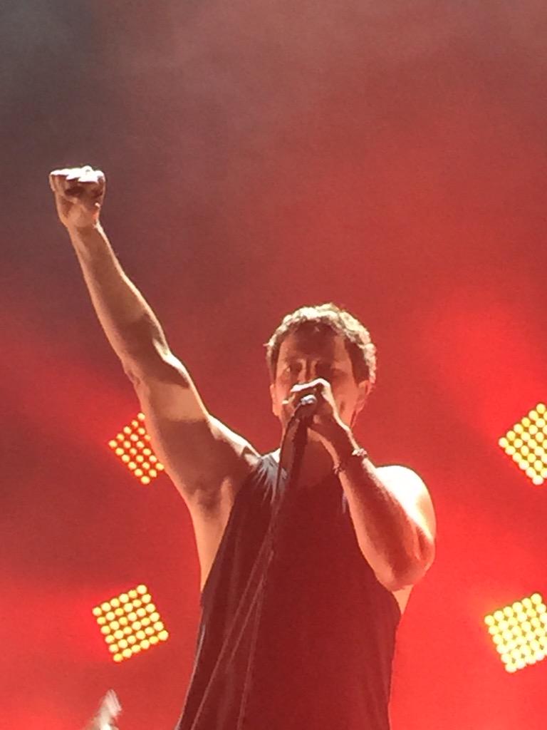 krlong612's tweet image. Second @ThirdEyeBlind concert in 2 weeks. Front &amp;amp; center for @stephanjenkins &amp;amp; a hometown shown! #MyDopamine