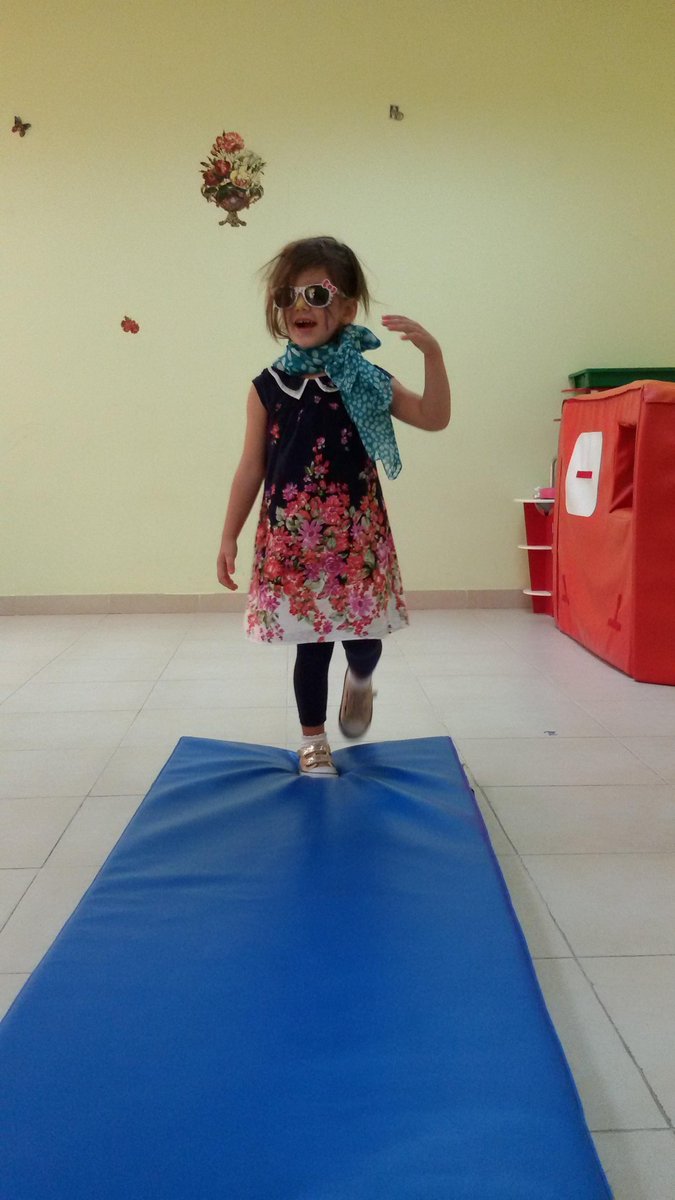 EKCN2's tweet photo. #Fashion Day @EKCN2 http://t.co/fDYprjZeAD