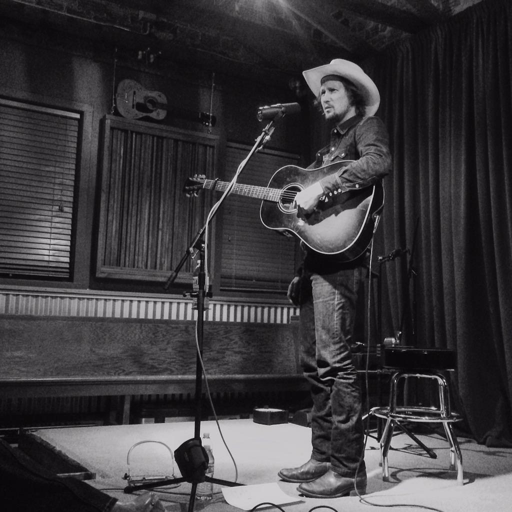 LiveFromDivide's tweet photo. @delbarberino You sir can write a song. Can't wait to share this night with our listeners! #livefromthedivide http://t.co/nSH1O45sVw