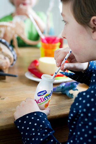 Actimel on lasten ystävä - se sopii esimerkiksi lastenjuhliin.