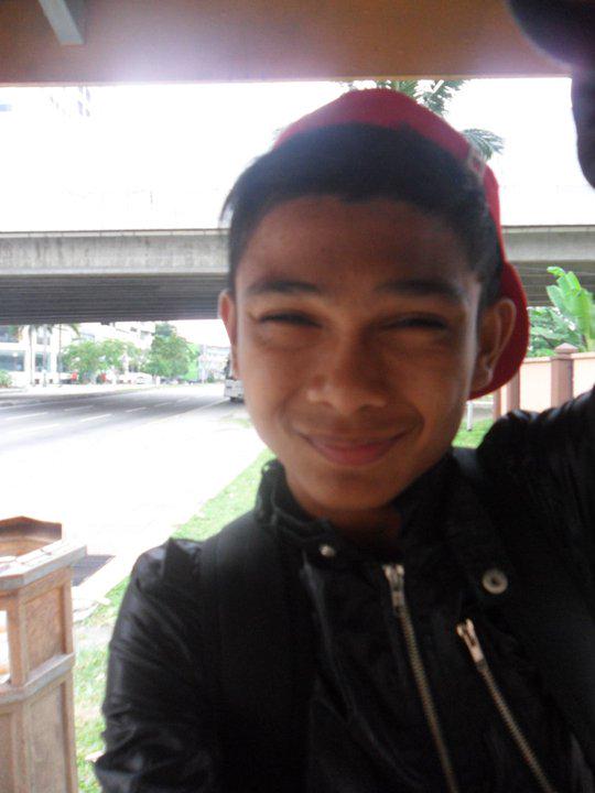 IApitMeow's tweet photo. haha . http://t.co/ddmuEUQ5so
