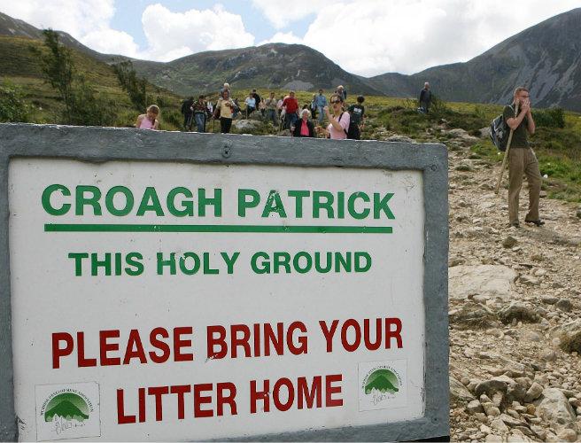 NewstalkFM's tweet photo. Annual Reek Sunday pilgrimage at Croagh Patrick cancelled due to bad weather conditions http://t.co/eifNKX3vOP #ntfm http://t.co/4fJWmCUNuD