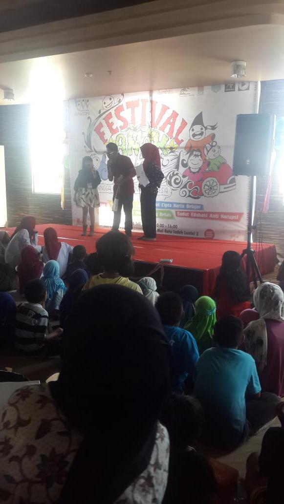 SobatLemina's tweet image. Bagi-bagi goodiebag utk adik-adik cerdas kita yg bisa menjawab pertanyaan #FestivalAnakMKS @MalRatuIndah @SupirPete2