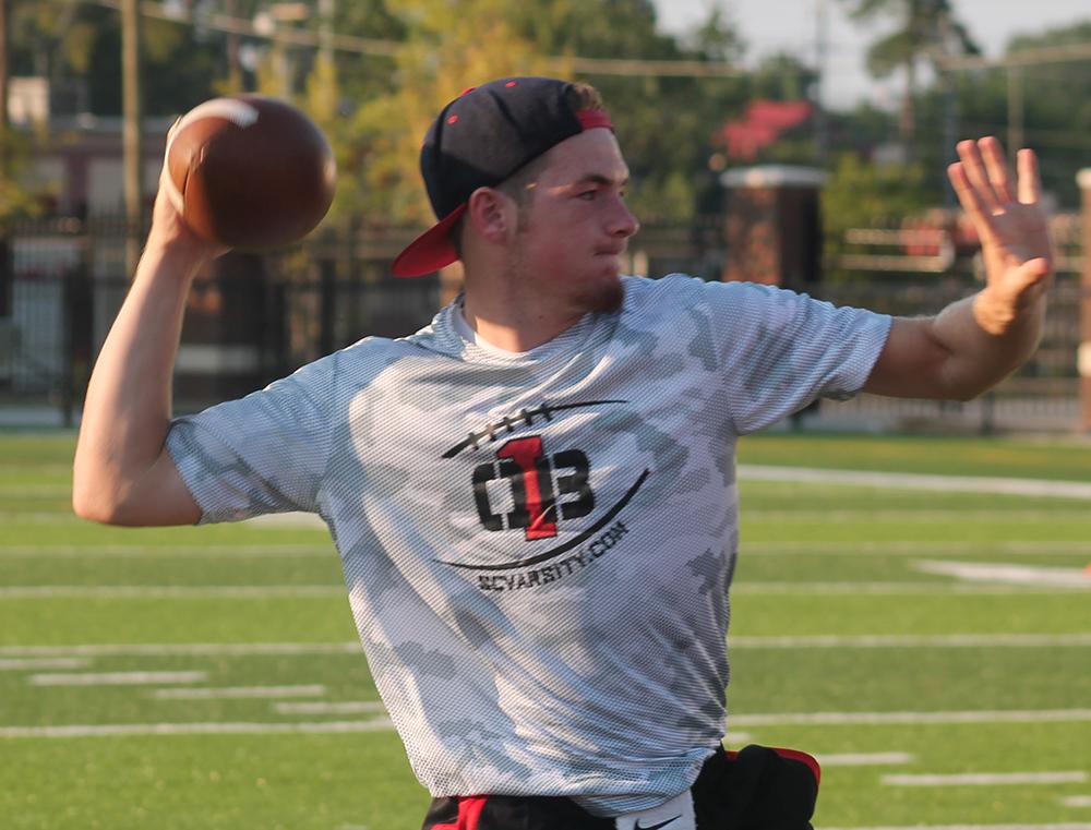 JBtalkinSportz's tweet photo. Hillcrest junior QB Alec Morton won the 2017 Class QB MVP at the Challenge. #QB1Performance http://t.co/Xaom99bgle