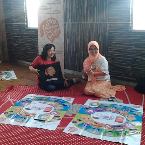 SobatLemina's tweet image. Kakak di pojok edukasi anti korupsi sedang menanti sobat2 kecil tuk belajar bersama #FestivalAnak2015