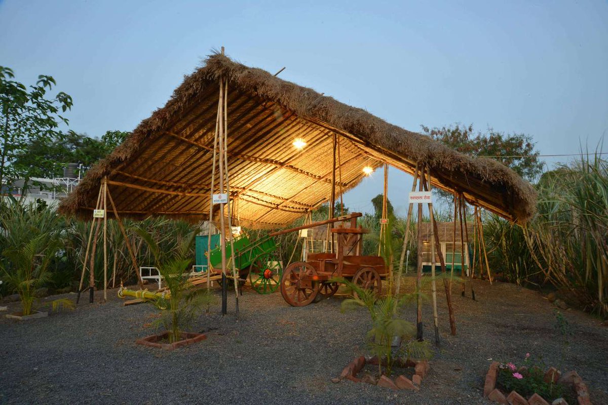 DSGroupNashik's tweet photo. DS Group #Nashik #Farm #House is a perfect choice of smart visitors and tourists  http://t.co/bmoCtWZ5Zq http://t.co/yGAH9xjaub