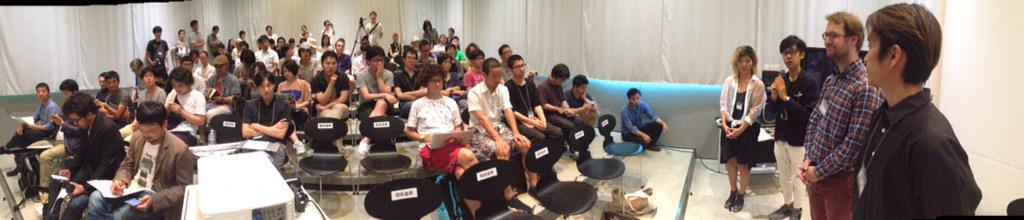 bcl_io's tweet photo. Just before #hmDNA http://t.co/JdOCDbW5qZ