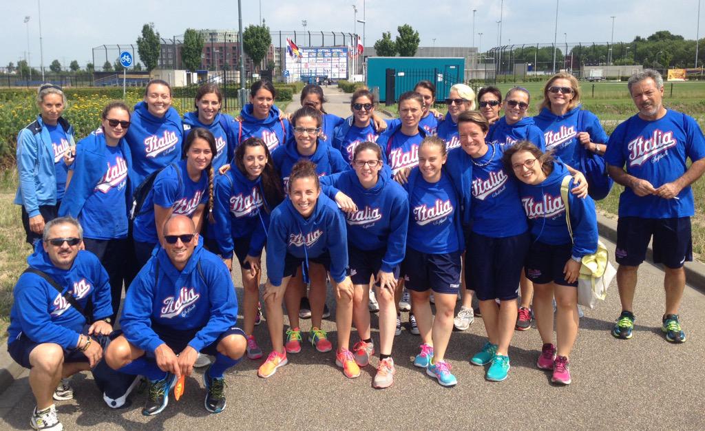EC Softball 2015 tweet media