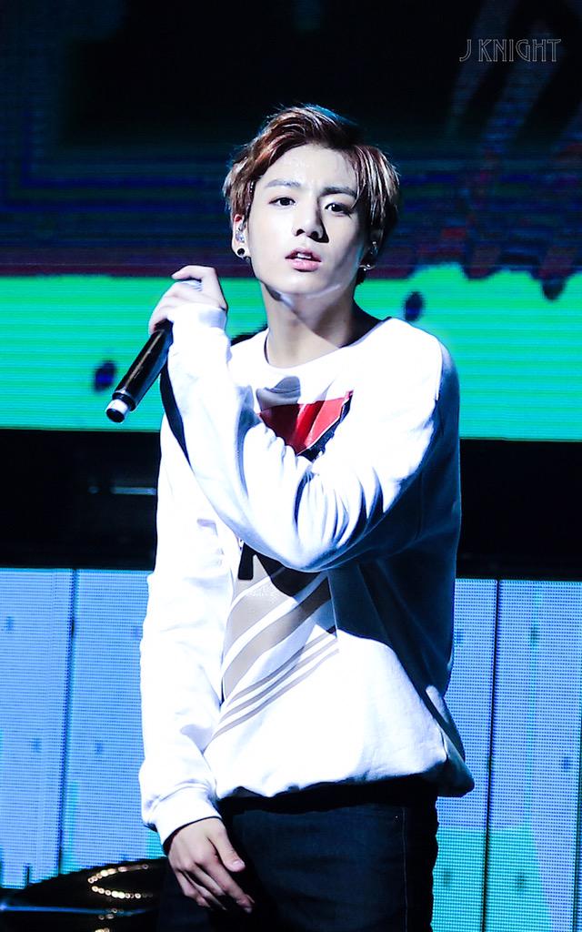 jknight0901's tweet photo. 150718 TRB IN DALLAS #BTS #방탄소년단 #Jungkook #정국 상넘자 💓💓💓 @BTS_ARMY http://t.co/GXOaqbaFvf
