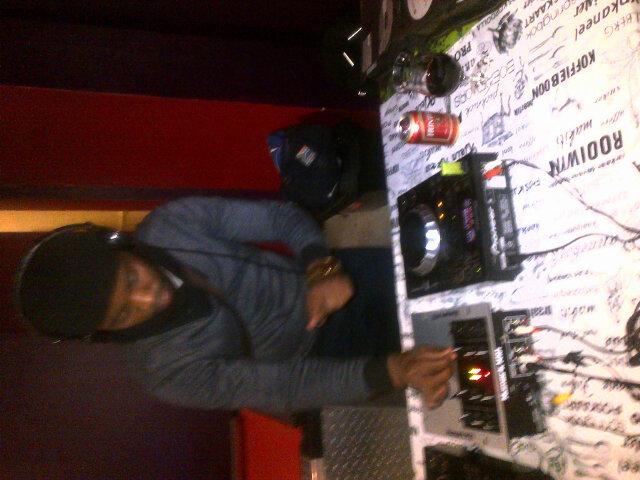 cafefifty8's tweet photo. Weekend things http://t.co/pOExtNFjWp