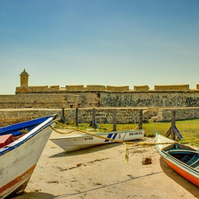 RUTAS_4WD's tweet photo. RT @MVZulia Castillo de San Carlos y torreón isla Zapara en #Zulia #caribefortificado http://t.co/EVOT4iUahr @MFotogenica @JUPUNA