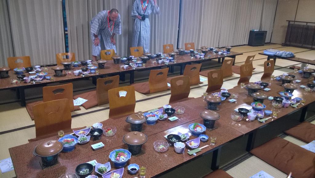 radiokootwijkwj's tweet photo. tja alle jeugddeelnemers zijn bij de Japanse gastgezinnen. Wat doe je dan? We zijn benieuwd naar de verhalen morgen! http://t.co/sfU1XJkfKt