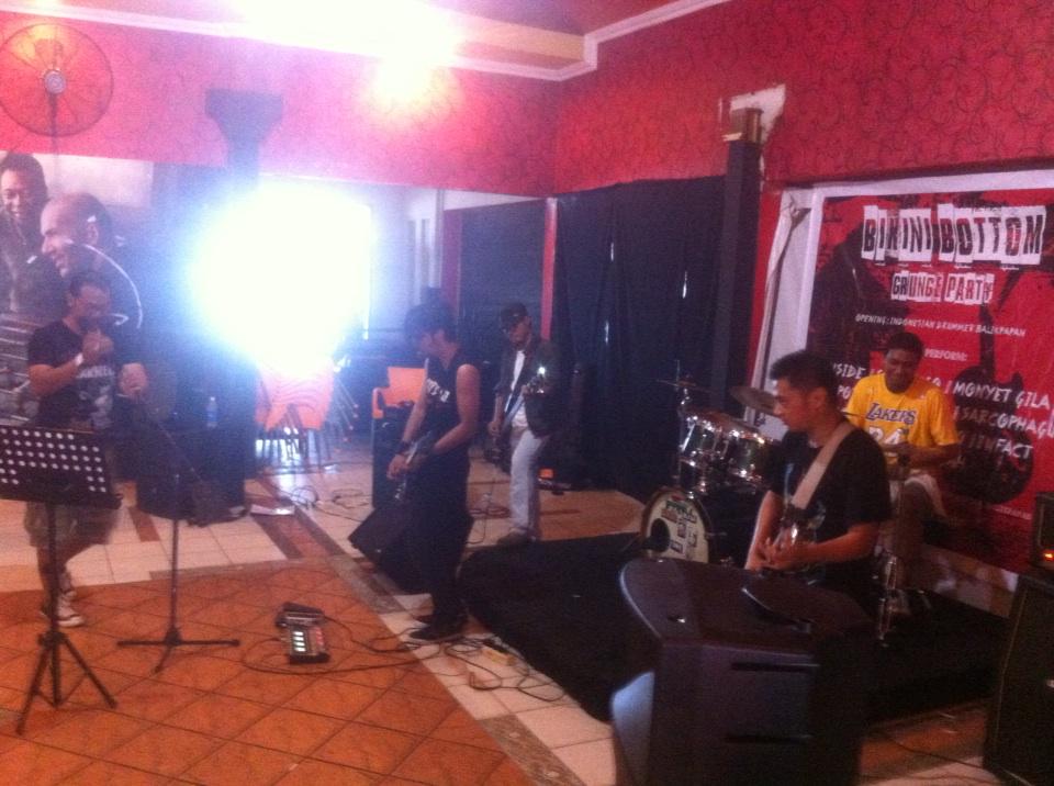 Last band for today..INSIDE