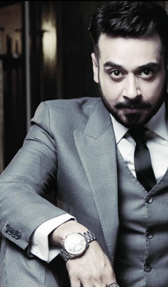 shenyfidai1's tweet photo. @faysalquraishi #basharrock #Basharfever #FavForEver #basharkakhof #loveBashar bashar gives me goosepumps ππππππππ http://t.co/Dj5EcqhHNG