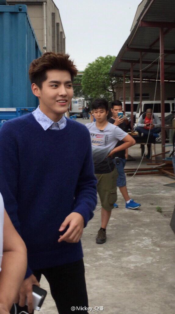 CK1NEw7VEAA7CAk.jpg