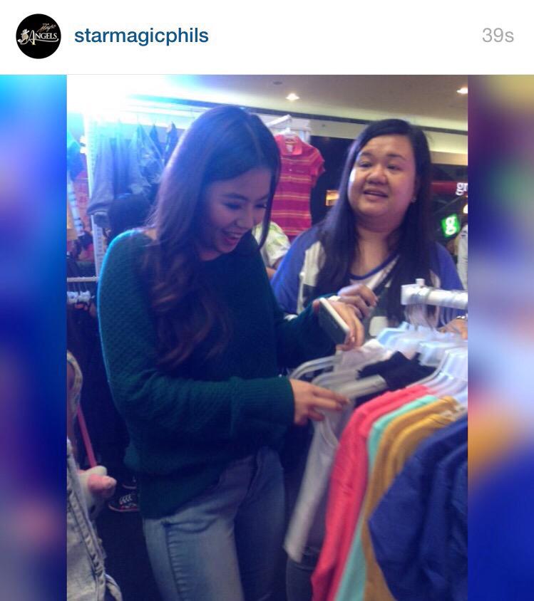 Miles Ocampo at the LeePipesPopUpShopXCustomTees event! 💙 Sexy namaaaaan. ☺️ <a href="/milesocampo/">Miles O</a> (c)