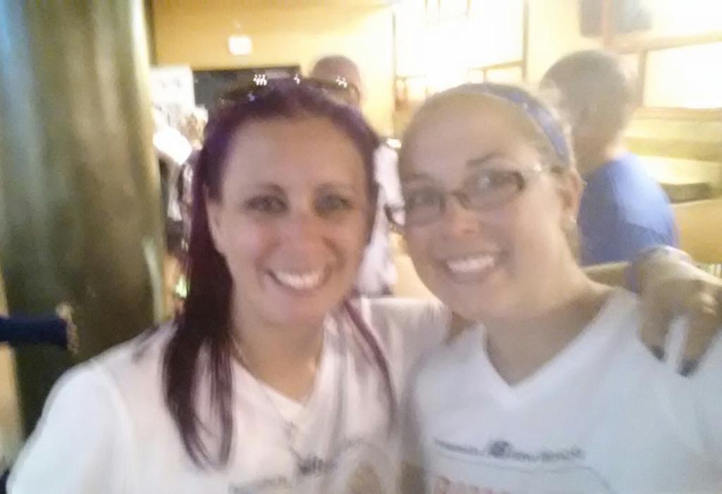 ThatSnapchatGuy's tweet photo. My wife got to meet the voice of Boston rock @MistressCarrie at the #RunToHomeBase . So cool! http://t.co/K3lqdee6Ik