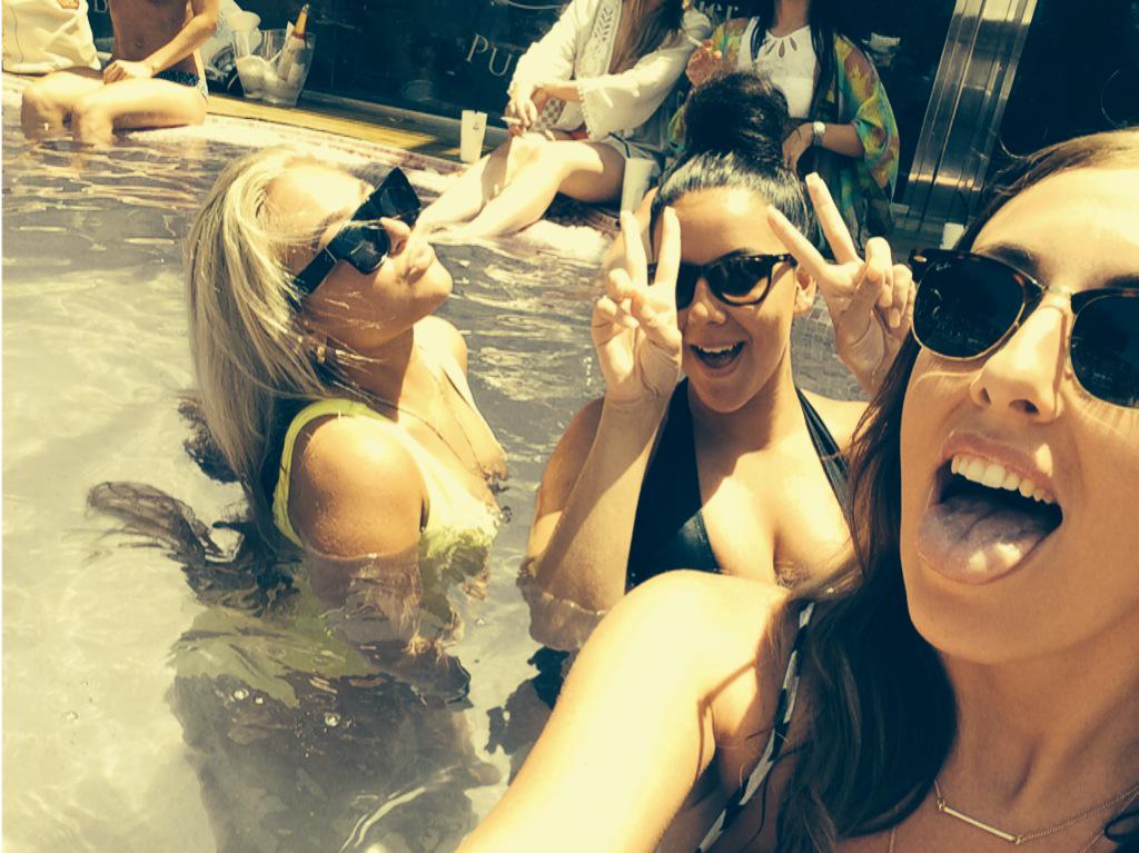JodieHardwick's tweet photo. So these picture some up my last two weekends #lovinlife #Bristolweekend #Marbella http://t.co/9S6QsV9I2n