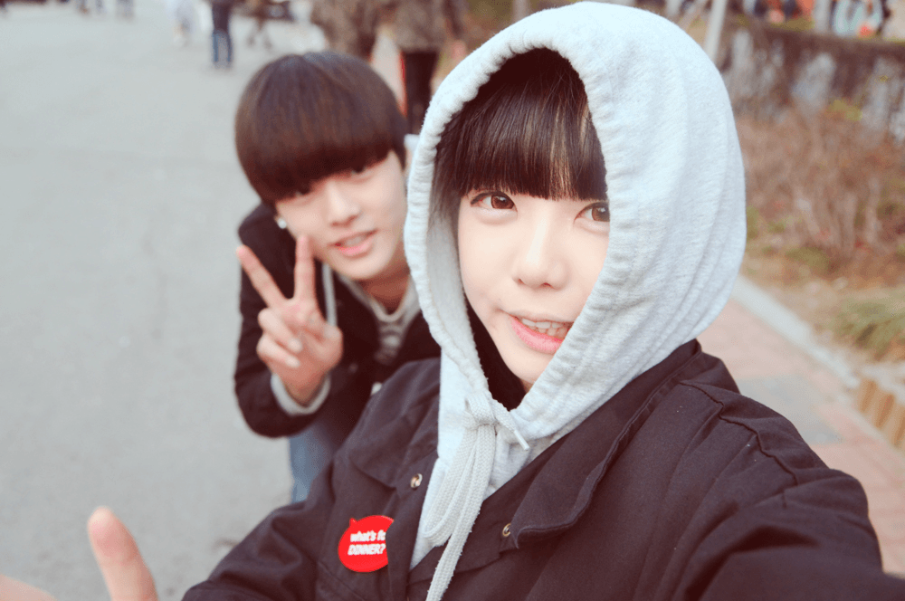 корейцы знающие русский. невезучая плой лакорн. двадцать фильм корея 2015. красивые корейские друзья. русско корейские парни.