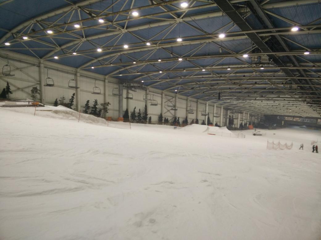 110ski's tweet photo. Las mañanas de domingo son para esquiar en @MadridSnowZone con @freexki http://t.co/sMcpEEdkez