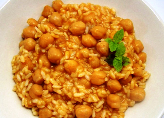 gastrosaborvida's tweet photo. Arroz con garbanzos al curry http://t.co/iA85xmJmpd http://t.co/MSe81h7asZ