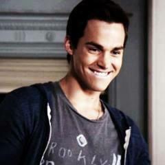 AFrey00's tweet image. My problem is that I just want to be #Kainapped @ChristophrWood 😂😂😈 I think that would be 😷 I'm having #kaidrawals