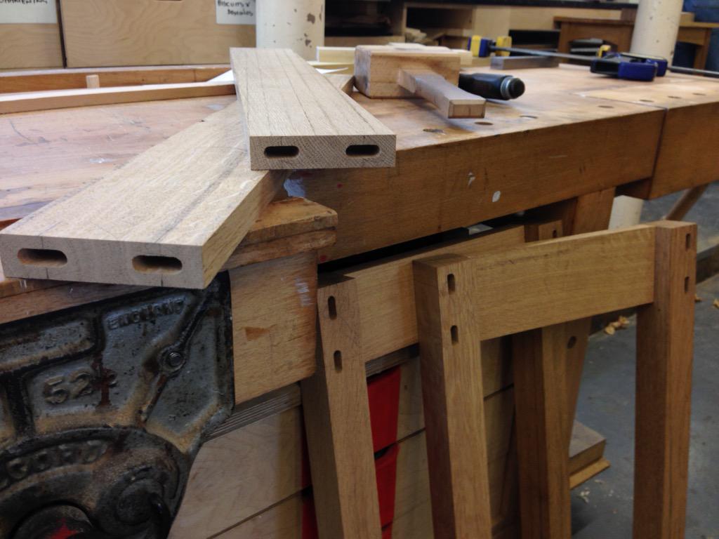 ElizabethADC's tweet image. Day 3: POWER TOOLS! Mortice &amp;amp; domino joint routing, band-saw tapering, &amp;amp; the baby &apos;apron&apos; plane #woodwork #noplasters