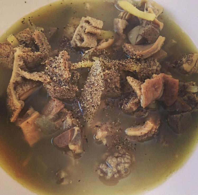 paris429's tweet photo. @filipinofood #pinapaitan #🇵🇭 http://t.co/A54hmI8nFE