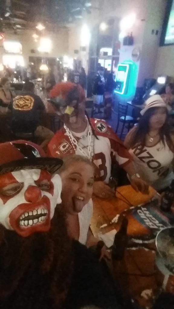 carrillo6161_m's tweet photo. Birdgang Takeover RedZone Reaper Selfie with Captain Cardinal. The Nest Bar n Grill.... #AZBIRDGANG #RedZoneReaper http://t.co/VGTp3hCwyU