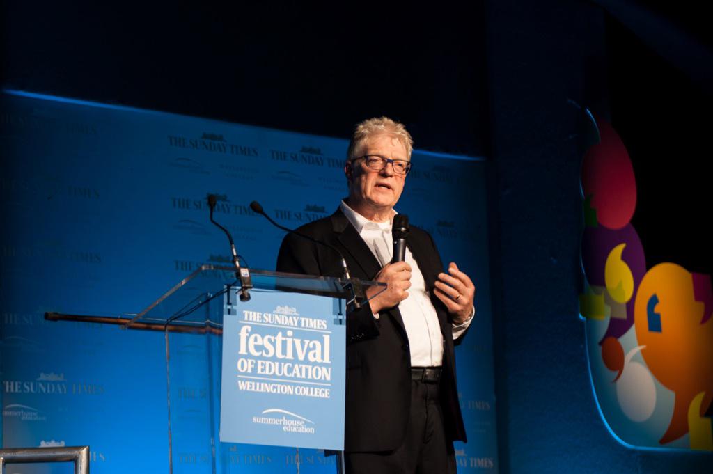 #Art #Creativity #Education - you've seen his <a href="/TEDTalks/">TED Talks</a> - here's <a href="/SirKenRobinson/">Sir Ken Robinson</a> in 4 mins bit.ly/SCOFE15skr RT?