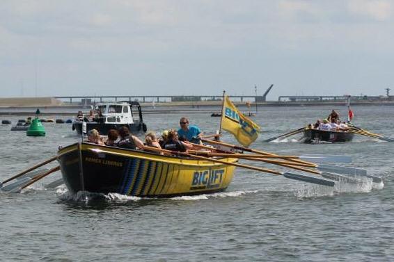 LaunchRib's tweet image. Gister alweer een week geleden, deelname aan de Mosselrace met @Masrova, heerlijk evenement #sloeproeien