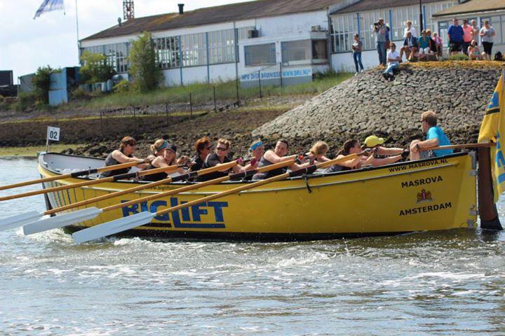 LaunchRib's tweet image. Gister alweer een week geleden, deelname aan de Mosselrace met @Masrova, heerlijk evenement #sloeproeien