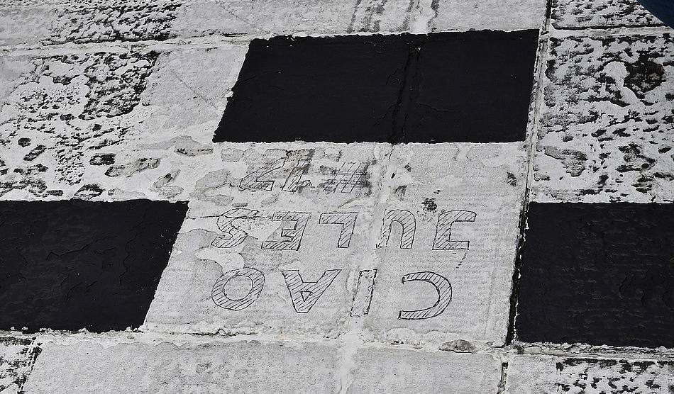 NicoleNinaF1's tweet photo. #RacingForJules #CiaoJules #YouAreAlwaysWithUs #JB17 #JB17Forever http://t.co/h1Hq0uQ4Px