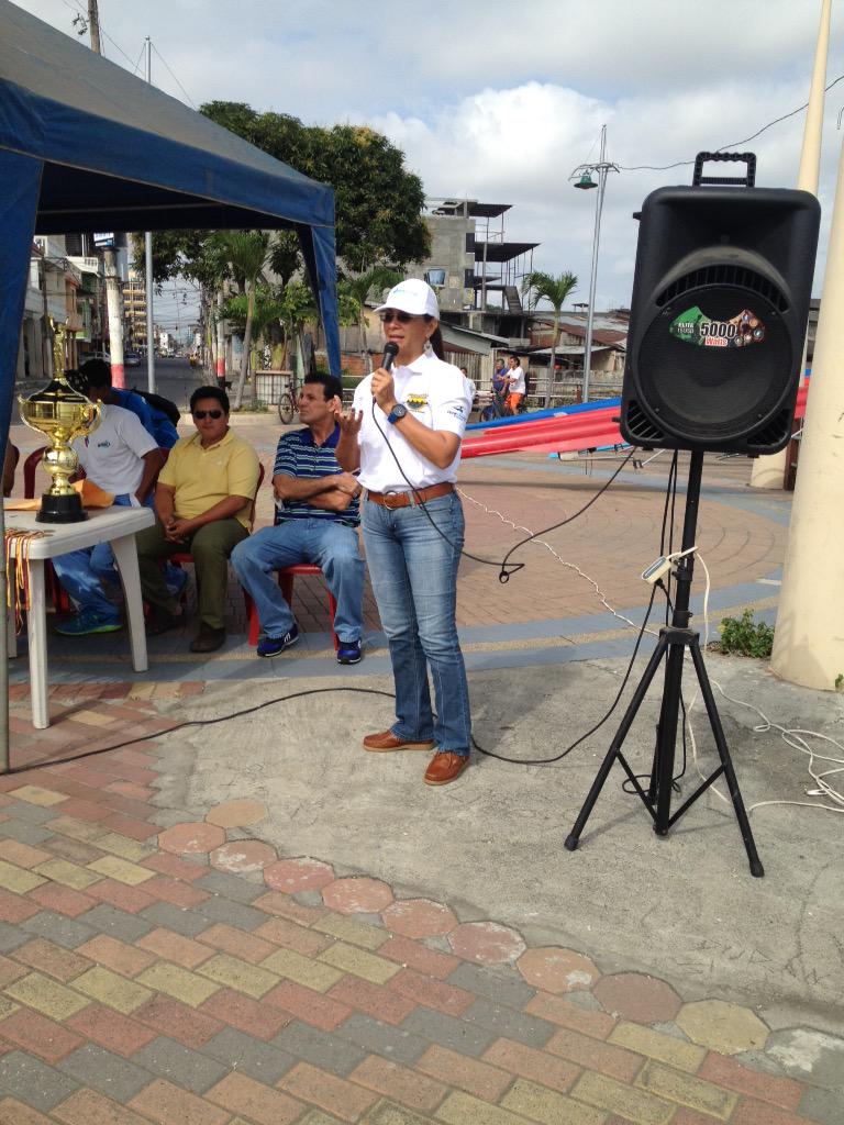 Fede_Guayas's tweet photo. Palabras de la Arq. Pierina Correa Delgado, Presidente de la Federación Deportiva del Guayas. http://t.co/9bZzzY05pz