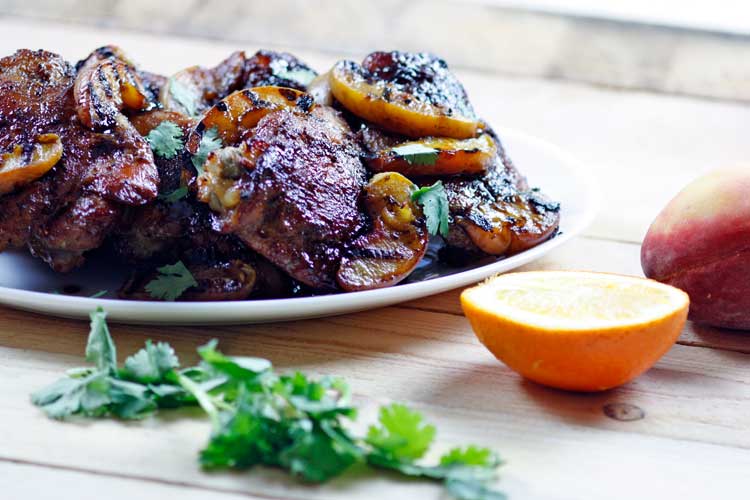 MMDaughter's tweet image. Spice Rubbed Chicken Thighs With Grilled Peaches &amp;gt; mymothersdaughter.net/spice-rubbed-c…