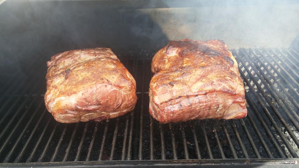 SmokingBearBQ's tweet photo. Butts after 2 hr http://t.co/aoB7WacXoR