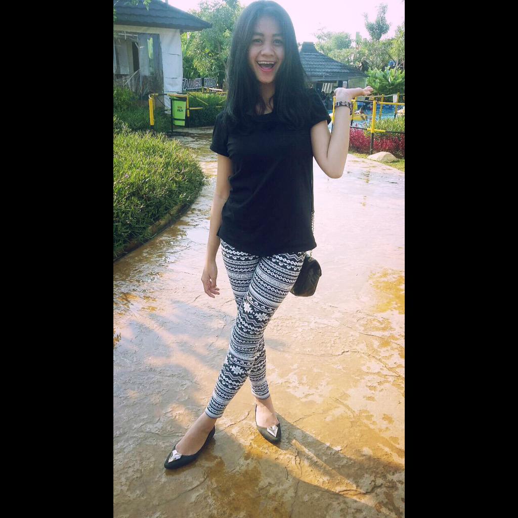 Windatwj's tweet photo. #transera #blacklove #happytime #family #ootd #likeforlike #vsco http://t.co/vZoiBoKJSz