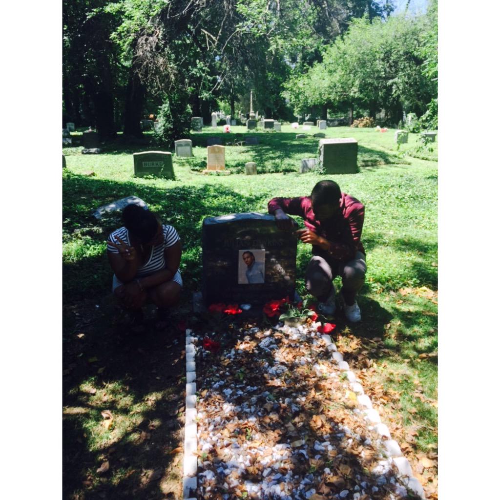 ispeakSHAY's tweet photo. 👼🏽 #DoItForJu, Always two✌🏽️🎱 I miss you Bro http://t.co/HsFFlAFu9V