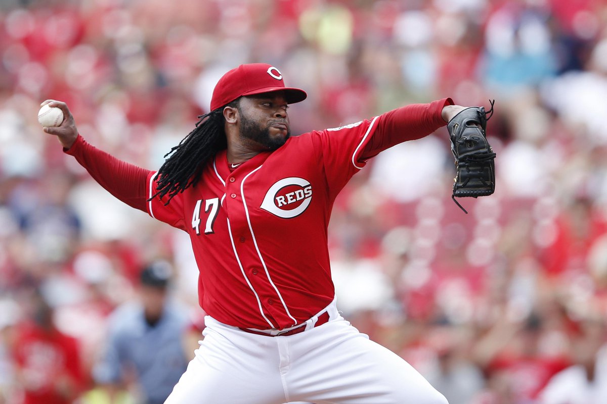 FOXSports's tweet photo. BREAKING: the #Royals have acquired RHP Johnny Cueto from the #Reds 

(via @Ken_Rosenthal) http://t.co/v5RkrrhruT