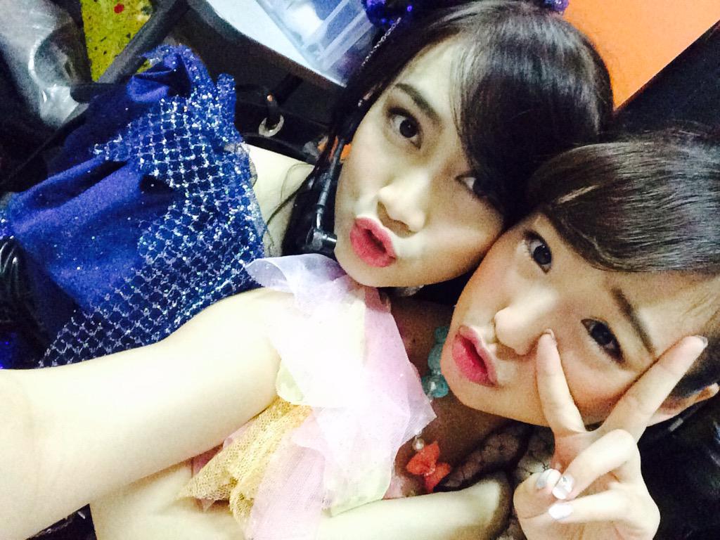 MelodyLaksani's tweet photo. Kemarin 2 show theater. Hari ini juga, plus DS. What a wow weekend! Terima kasih banyaaaaak💞 http://t.co/E5gaUskMlm