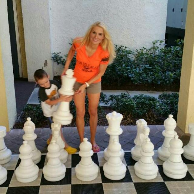 JoyMChappell's tweet image. I'm taking your king #giantchessboard