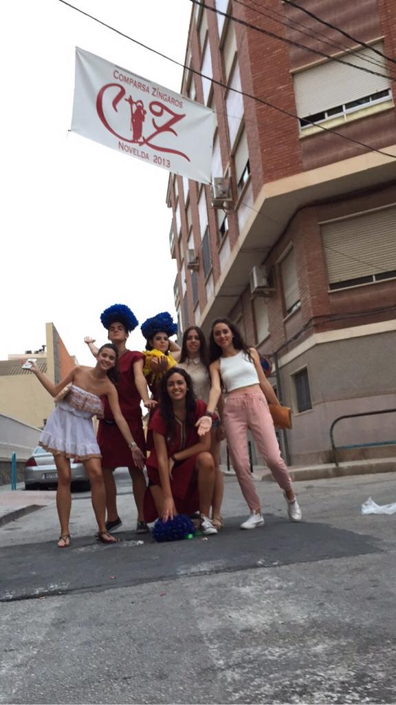 FilaTunkays's tweet photo. Último día de fiestas chapando zingaros, no podían acabar de otra forma😍👌🔝🔝 http://t.co/gk0T7L4cR7