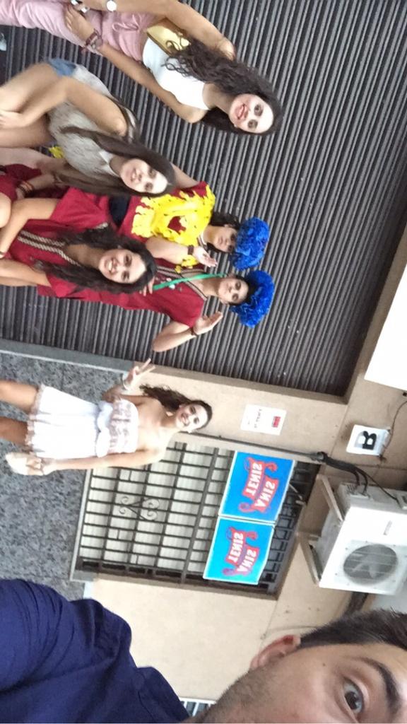 FilaTunkays's tweet photo. Último día de fiestas chapando zingaros, no podían acabar de otra forma😍👌🔝🔝 http://t.co/gk0T7L4cR7